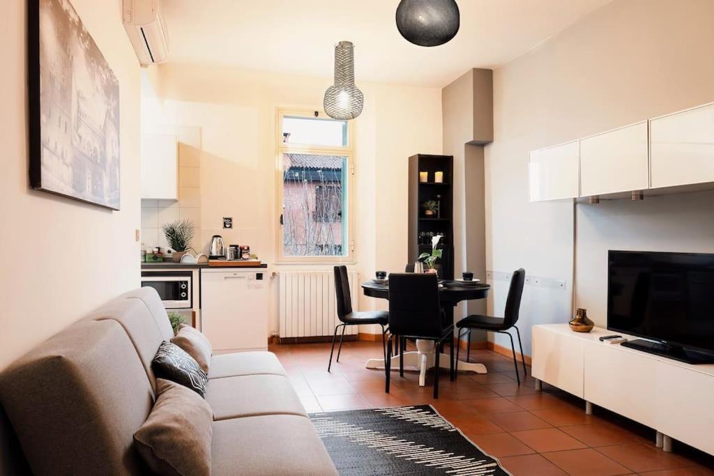 Апартаменты The Attico Chic Urban Free Parking Болонья Экстерьер фото